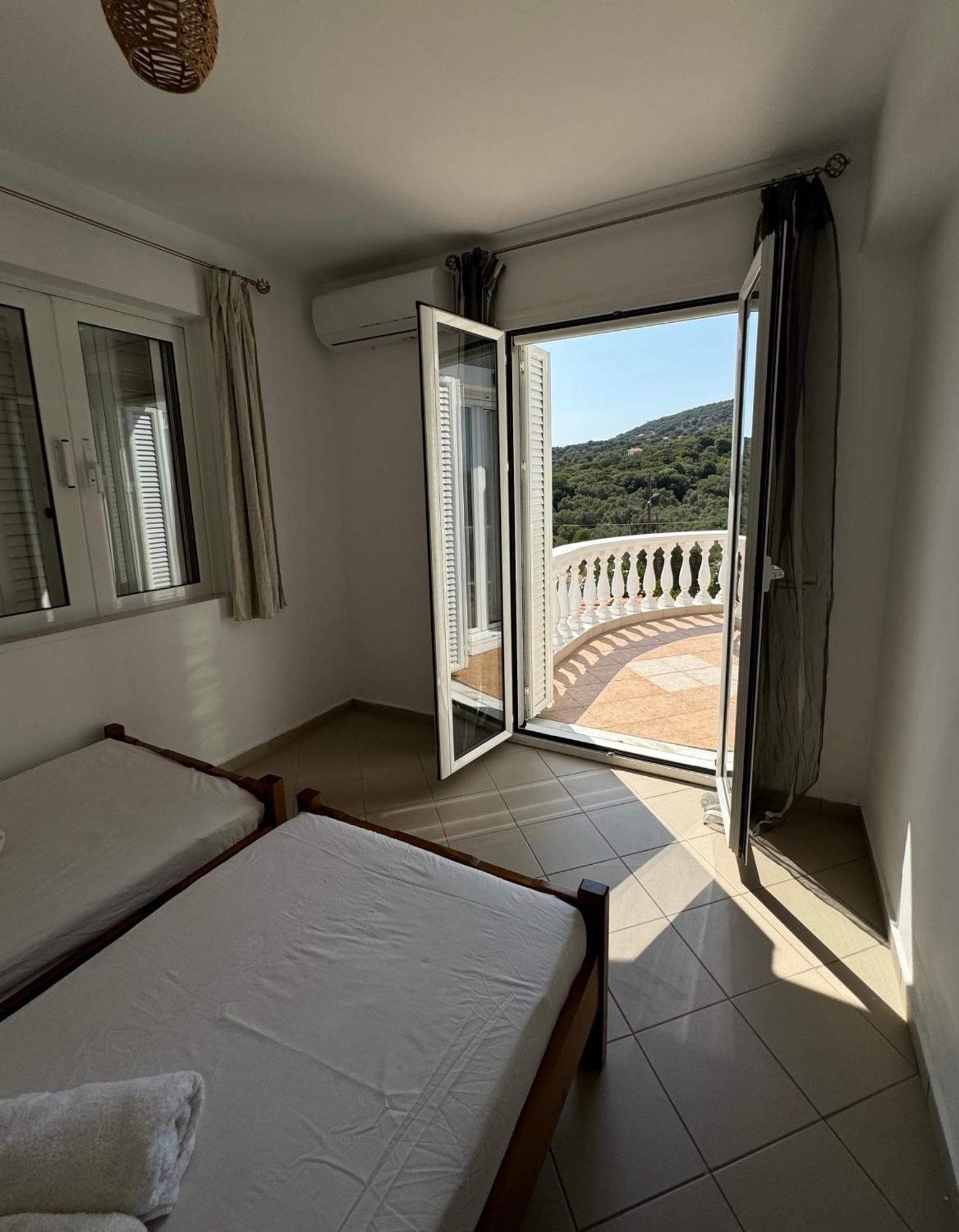 Villa Karras 毕达哥利翁 外观 照片